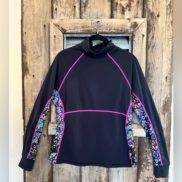 ATHLETA- Women’s Long Sleeve Workout/Running Shirt - Picture 3 of 12